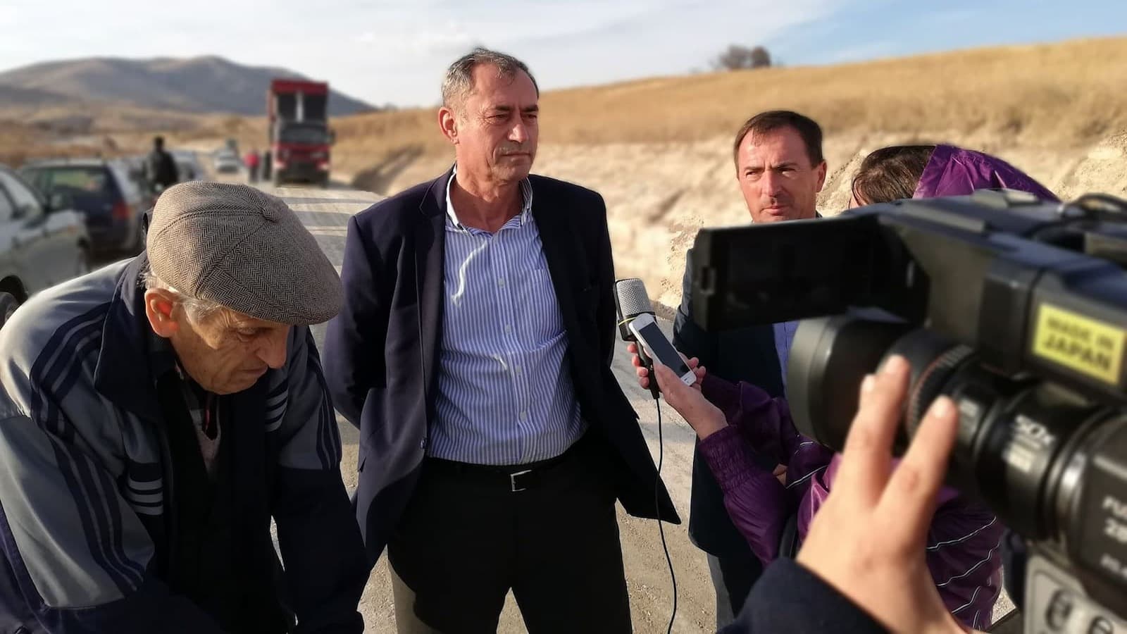 Асфалтирање на локален пат до с.Мрзен Ораовец